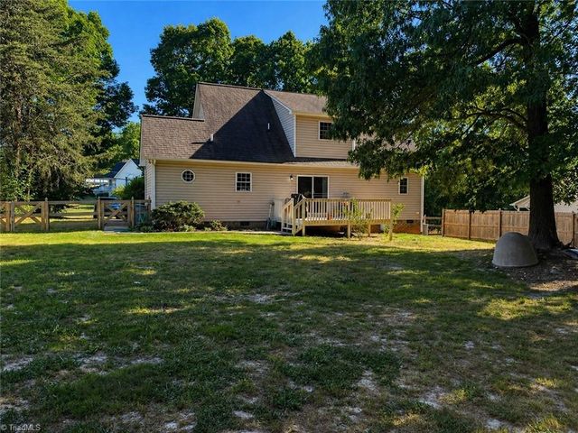 695 Old Castle Drive, Randleman, NC 27317