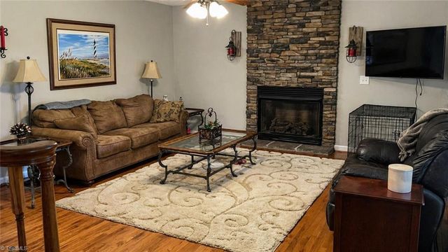 695 Old Castle Drive, Randleman, NC 27317