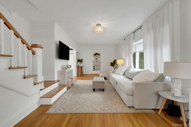 1 Webster Road, Scarsdale, NY 10583