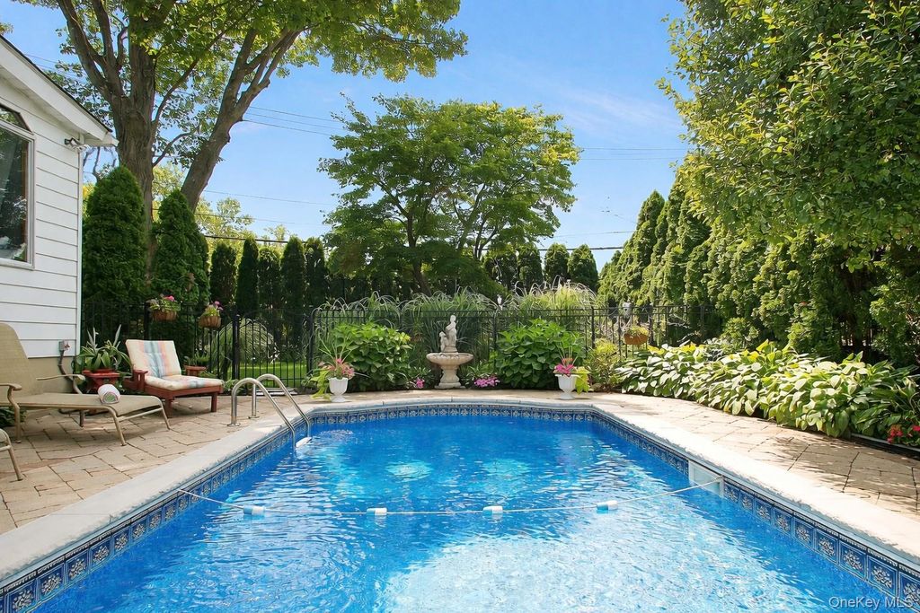 1 Webster Road, Scarsdale, NY 10583