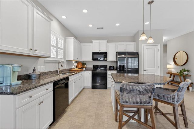 1941 Zonny Moss Drive, Johns Island, SC 29455