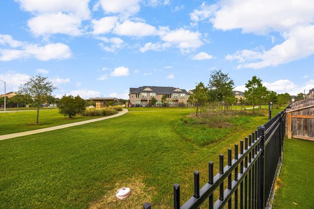 6570 Scarlet Pond Lane, Fulshear, TX 77441