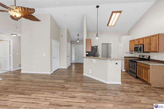 5908 Saddle Blanket Drive, Louisville, KY 40219