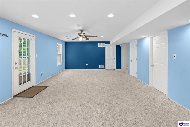 5908 Saddle Blanket Drive, Louisville, KY 40219