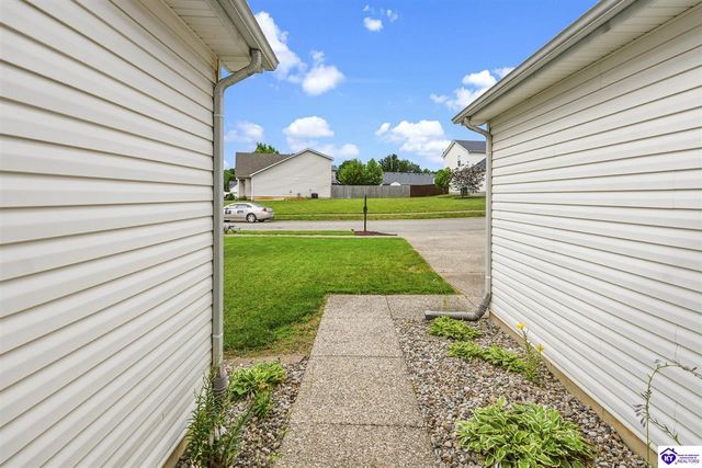 5908 Saddle Blanket Drive, Louisville, KY 40219