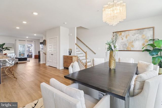 717 FAIRMONT DR, Bowie, MD 20716