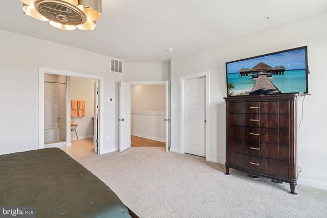 717 FAIRMONT DR, Bowie, MD 20716