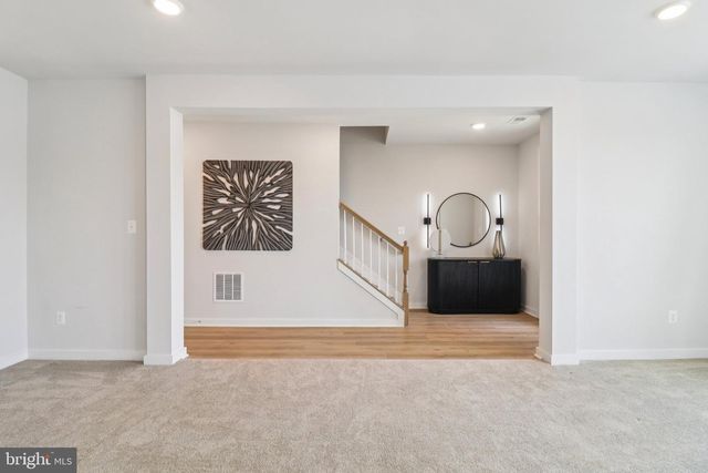 717 FAIRMONT DR, Bowie, MD 20716