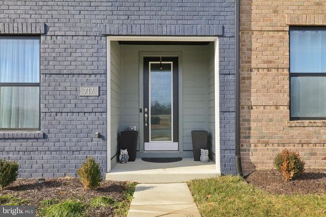 717 FAIRMONT DR, Bowie, MD 20716