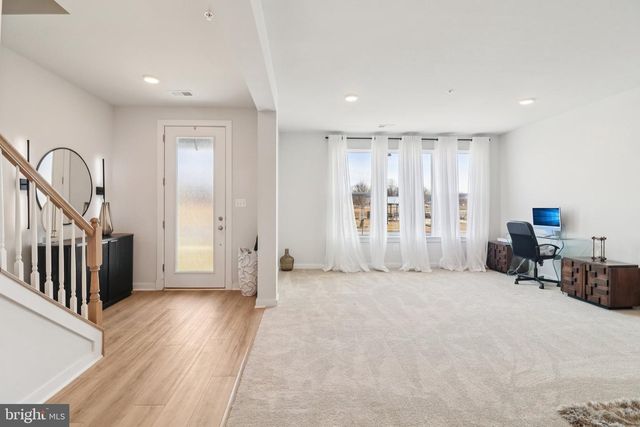 717 FAIRMONT DR, Bowie, MD 20716