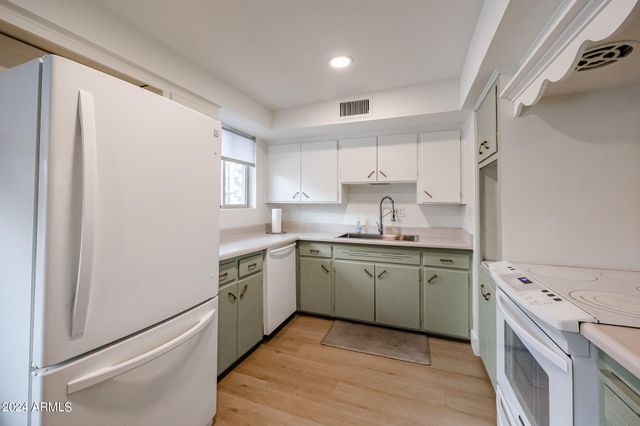 6824 E 2ND Street 206, Scottsdale, AZ 85251