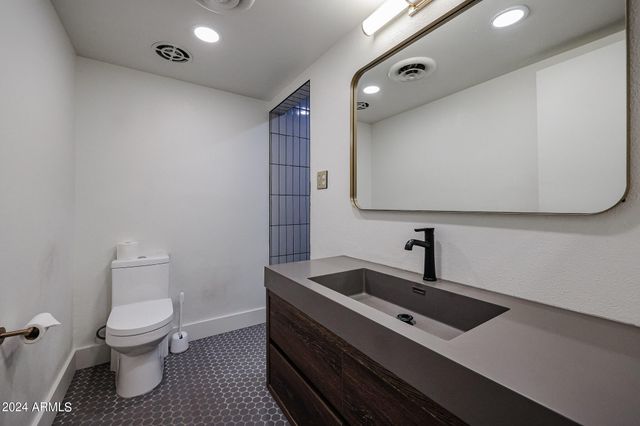 6824 E 2ND Street 206, Scottsdale, AZ 85251
