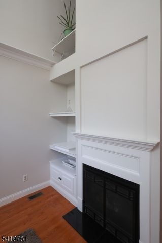 20 Forsgate Ter, Clinton Twp., NJ 08801