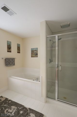 20 Forsgate Ter, Clinton Twp., NJ 08801