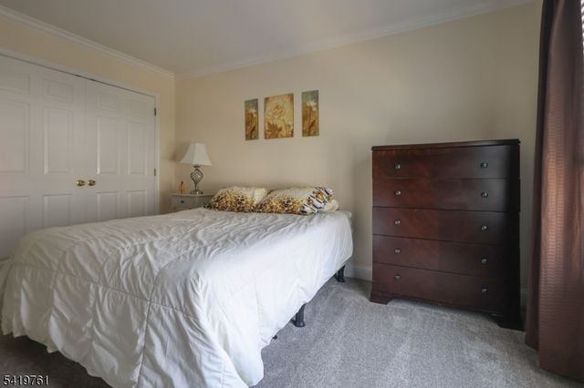 20 Forsgate Ter, Clinton Twp., NJ 08801