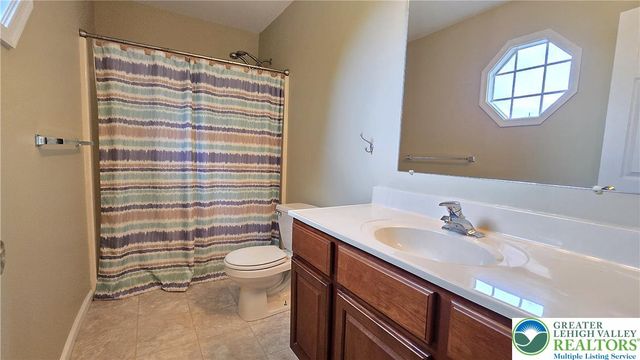 6668 Pioneer Drive, Lower Macungie Twp, PA 18062