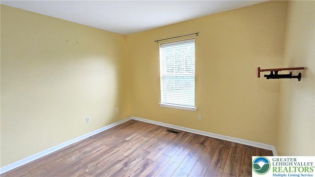 6668 Pioneer Drive, Lower Macungie Twp, PA 18062