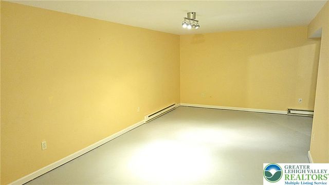 6668 Pioneer Drive, Lower Macungie Twp, PA 18062