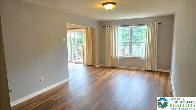 6668 Pioneer Drive, Lower Macungie Twp, PA 18062
