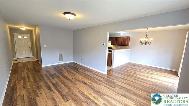 6668 Pioneer Drive, Lower Macungie Twp, PA 18062