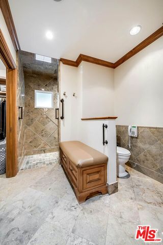 9921 Toluca Lake Avenue, Toluca Lake (los Angeles), CA 91602