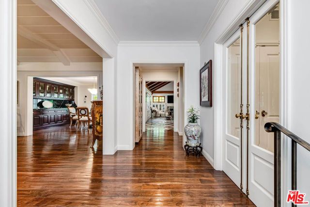 9921 Toluca Lake Avenue, Toluca Lake (los Angeles), CA 91602