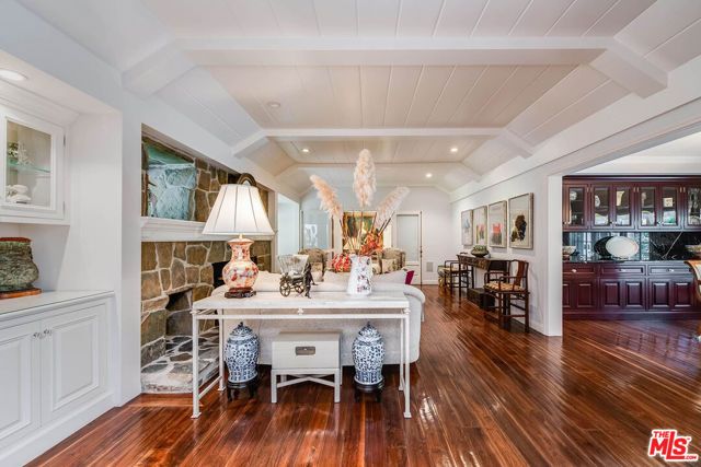 9921 Toluca Lake Avenue, Toluca Lake (los Angeles), CA 91602