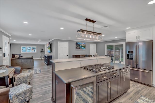 420 Dare Road, Selden, NY 11784