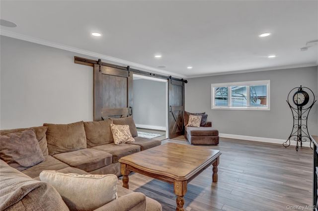 420 Dare Road, Selden, NY 11784