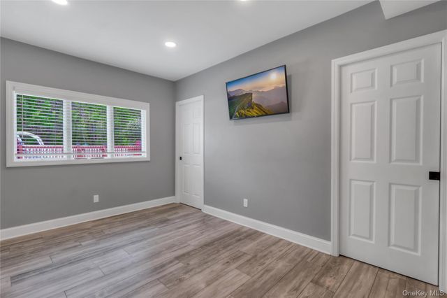 420 Dare Road, Selden, NY 11784