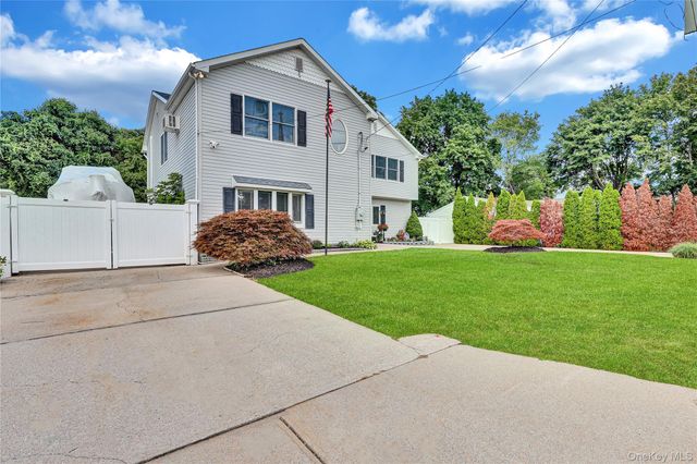 420 Dare Road, Selden, NY 11784