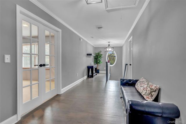 420 Dare Road, Selden, NY 11784