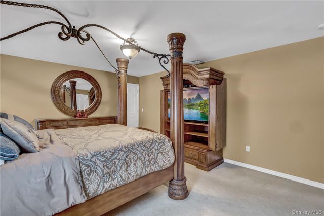 420 Dare Road, Selden, NY 11784