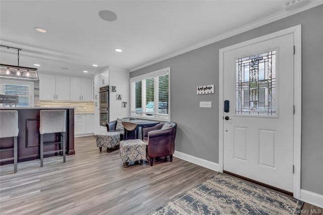 420 Dare Road, Selden, NY 11784