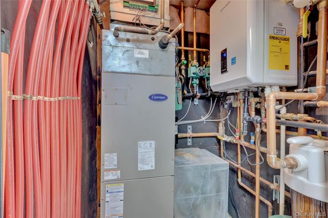 420 Dare Road, Selden, NY 11784