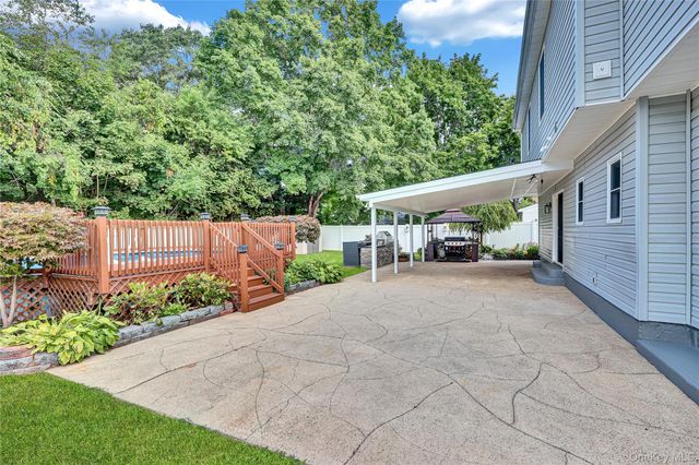 420 Dare Road, Selden, NY 11784