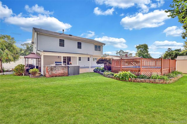 420 Dare Road, Selden, NY 11784