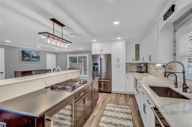 420 Dare Road, Selden, NY 11784