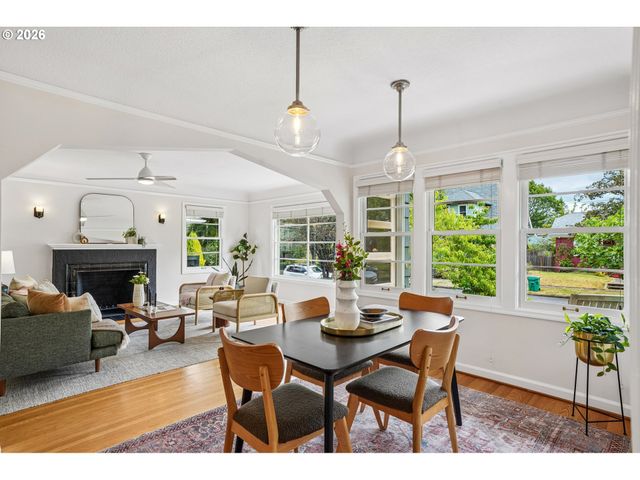 6343 Ne MALLORY Ave, Portland, OR 97211