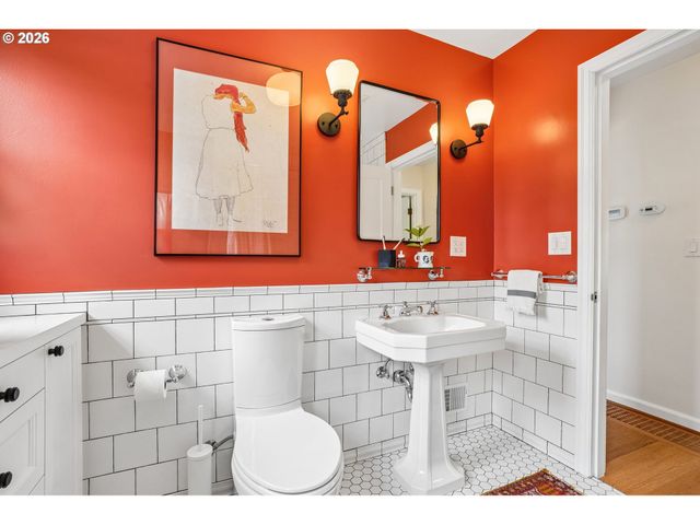 6343 Ne MALLORY Ave, Portland, OR 97211