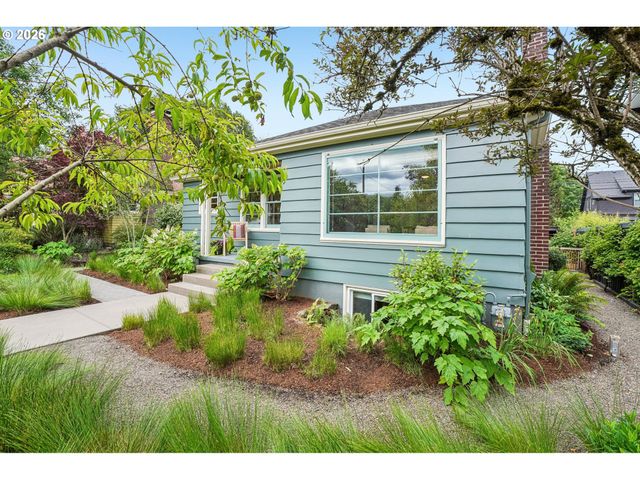 6343 Ne MALLORY Ave, Portland, OR 97211