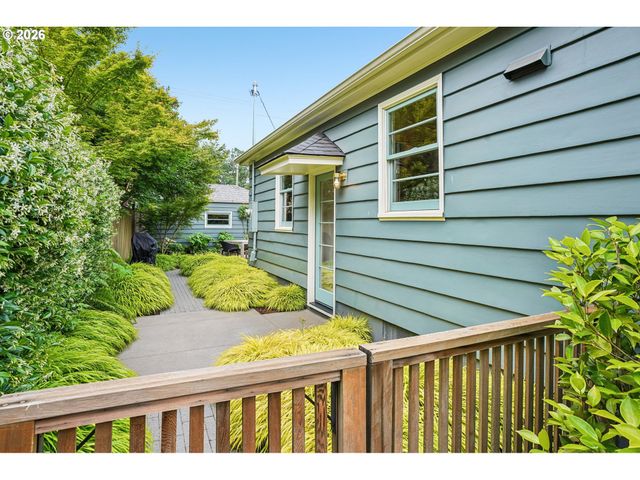 6343 Ne MALLORY Ave, Portland, OR 97211