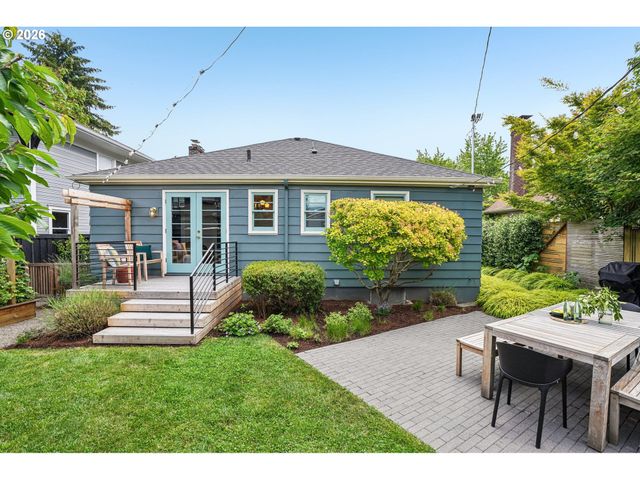 6343 Ne MALLORY Ave, Portland, OR 97211