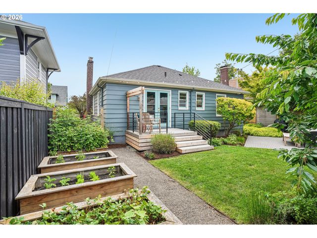 6343 Ne MALLORY Ave, Portland, OR 97211