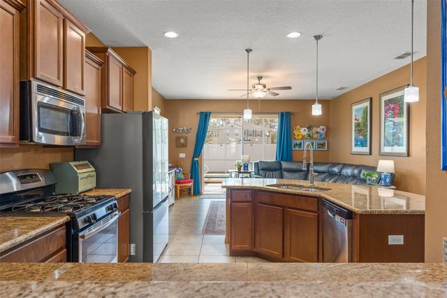 4954 CASTLE STREET E, Kissimmee, FL 34758