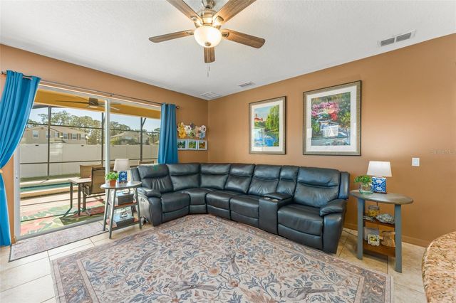 4954 CASTLE STREET E, Kissimmee, FL 34758