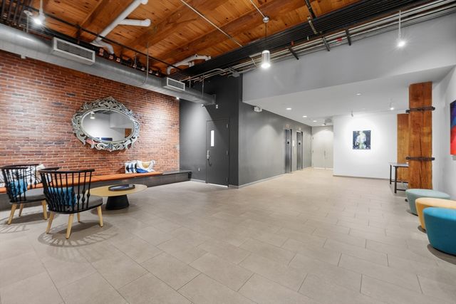 35 Channel Center 210, Boston, MA 02210