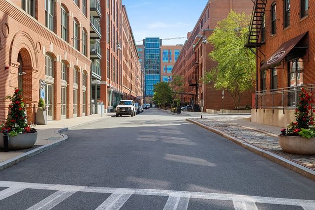 35 Channel Center 210, Boston, MA 02210