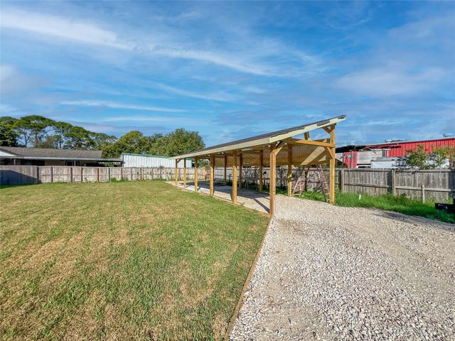 3200 Hoover Street, La Marque, TX 77568