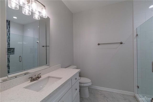 5404 N Crown Point, Pharr, TX 78577